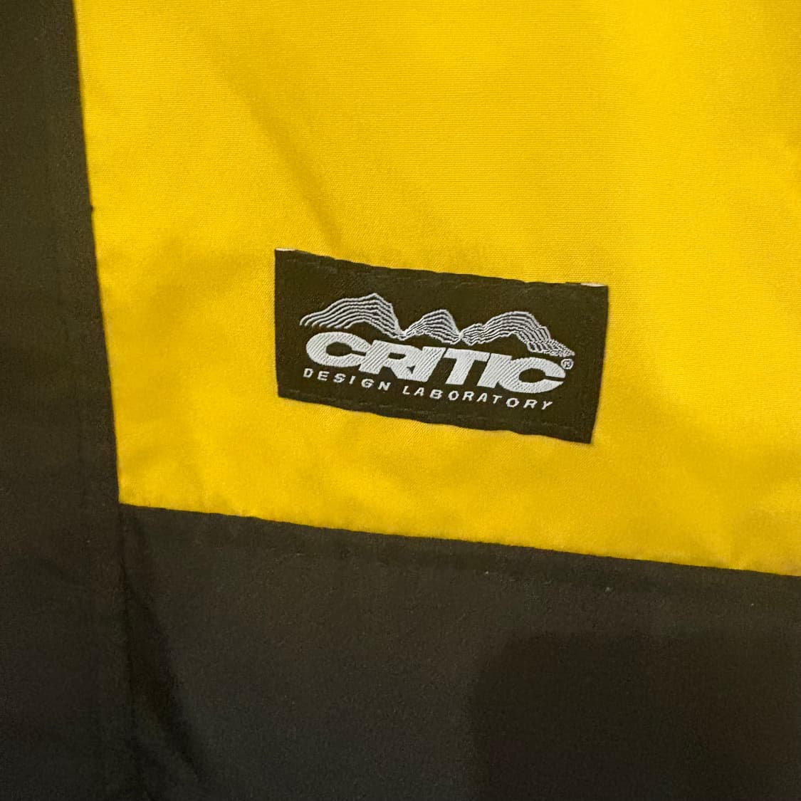 크리틱 블랙/옐로우 바람막이 자켓 M 상품이미지3