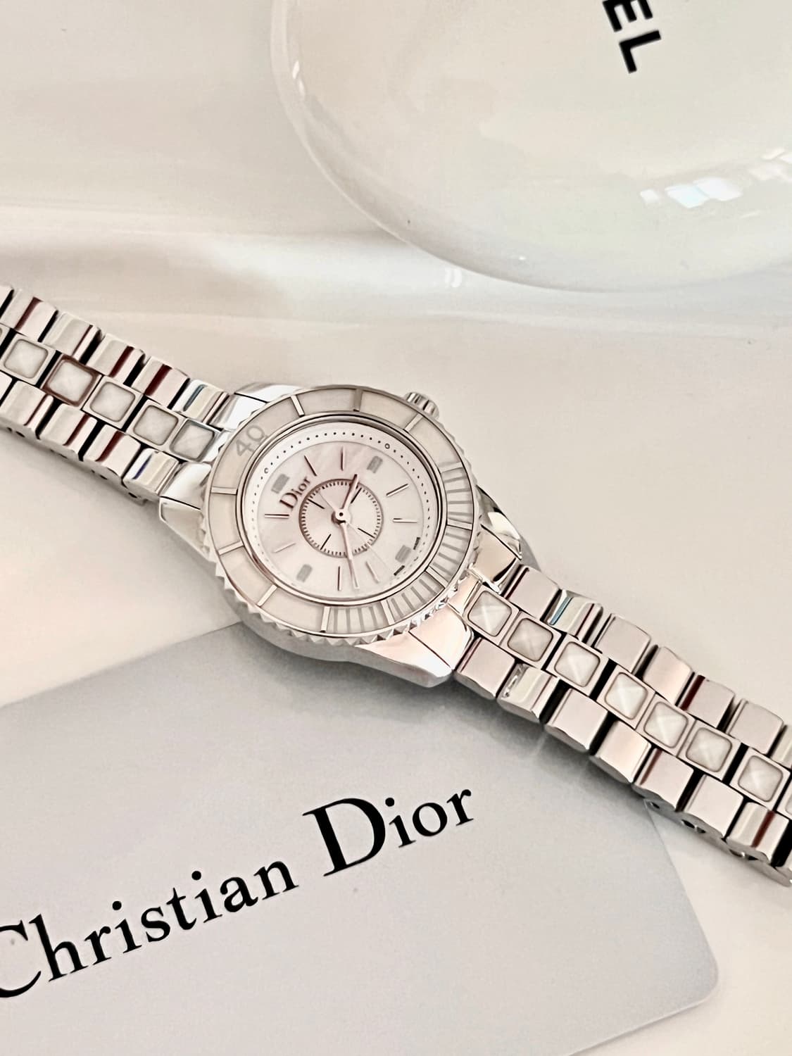 Christian Dior 화이트 크리스탈 디올 여성 시계 상품이미지4