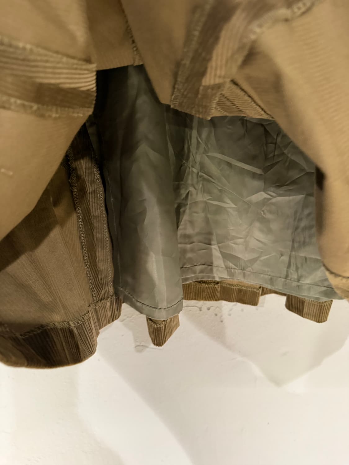 corduroy pattern detail midi skirt  상품이미지8