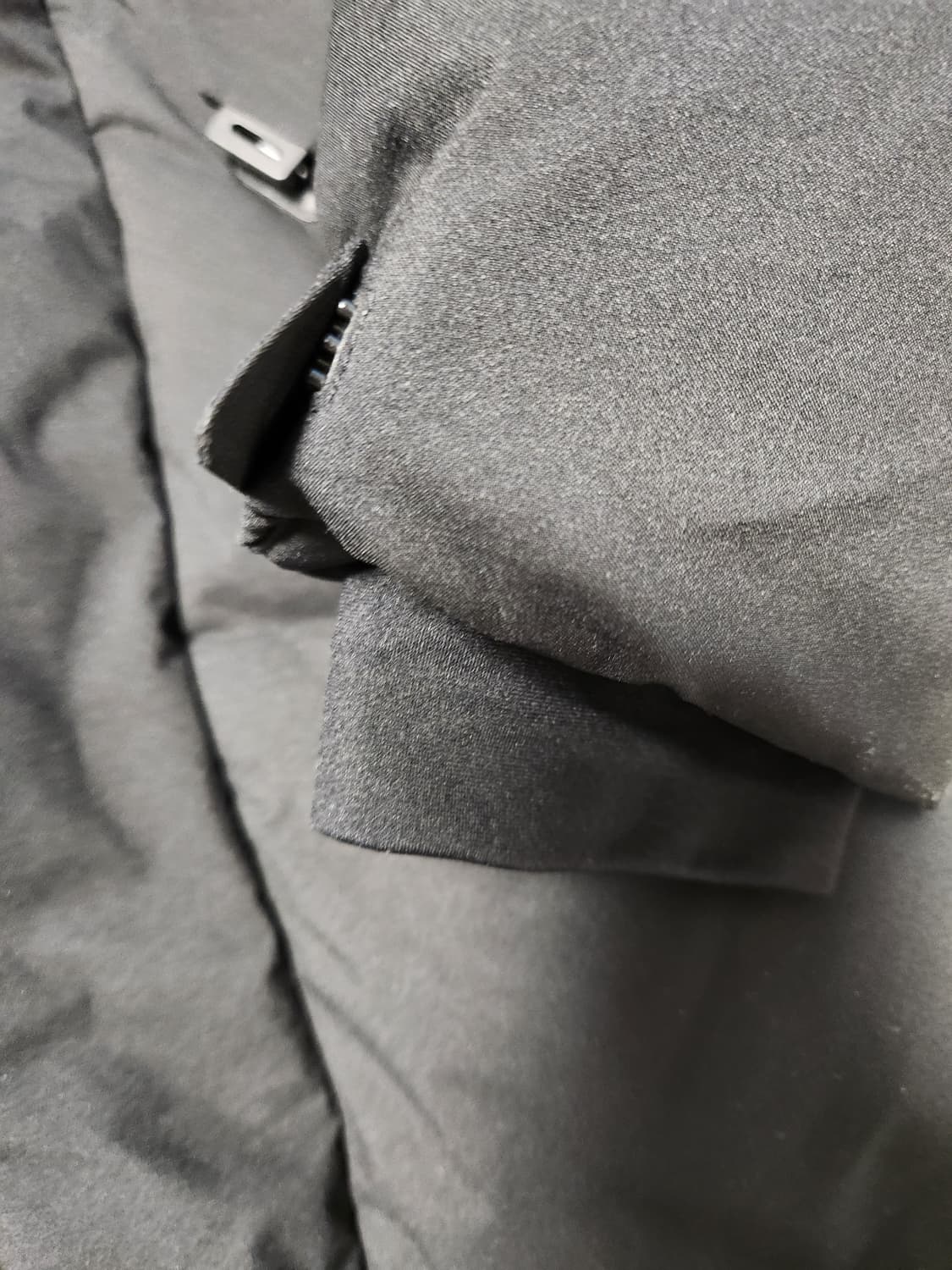 내셔널지오그래픽 새턴 구스 다운 점퍼 N194UDW390 사이즈xl

스 상품이미지6