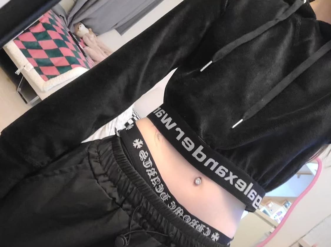 알렉산더왕 코듀로이 크롭 후드티 (착샷) 상품이미지1