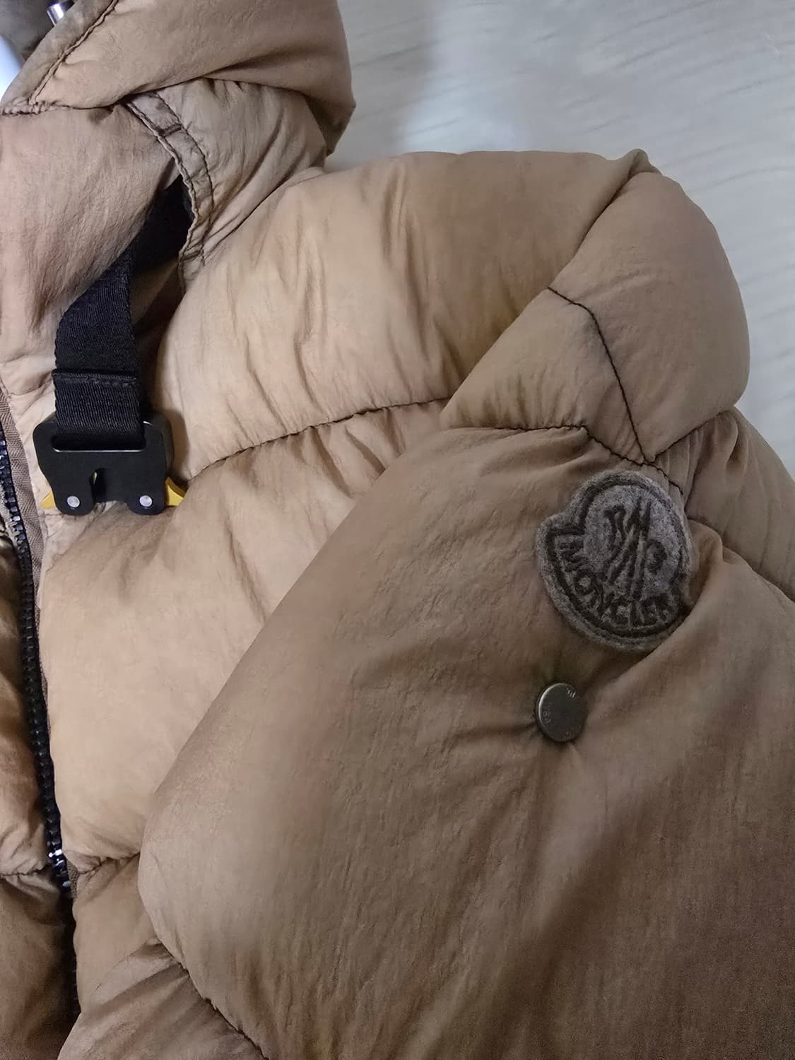 [2] 몽클레어 알릭스 알몬드 샌드 상품이미지4