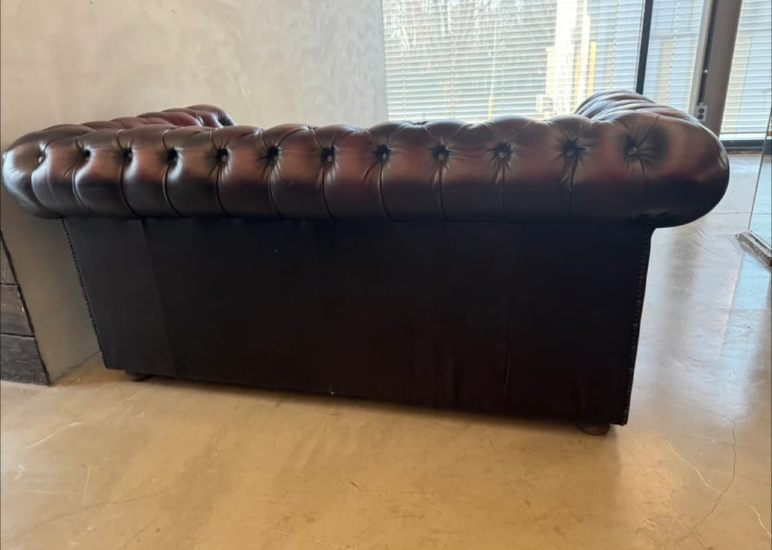 버건디 체스터필드 빈티지 소파  상품이미지3