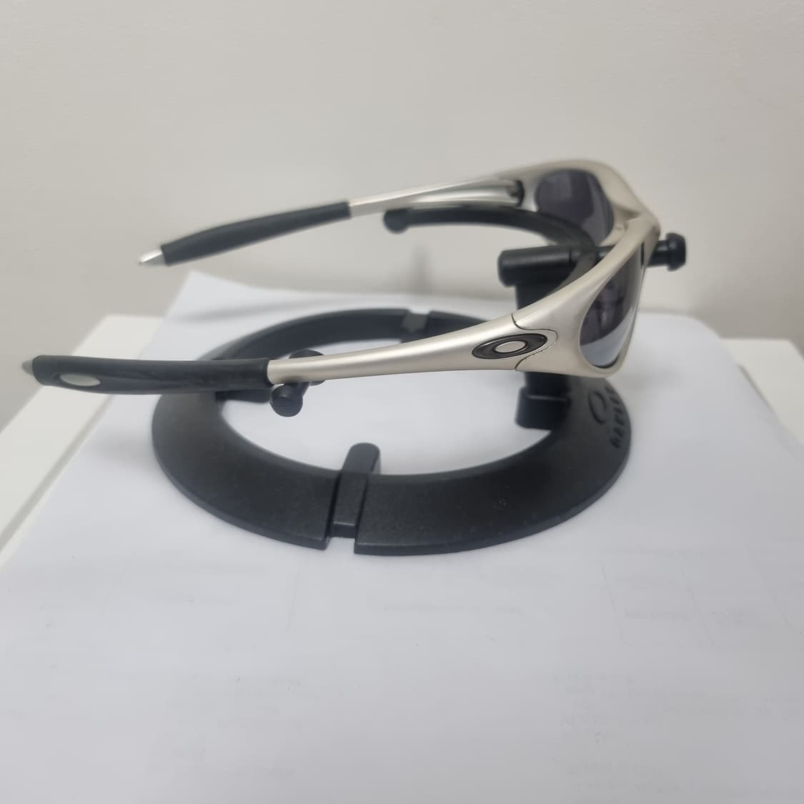 오클리 미뉴트 1.0 gen2 실버  상품이미지3