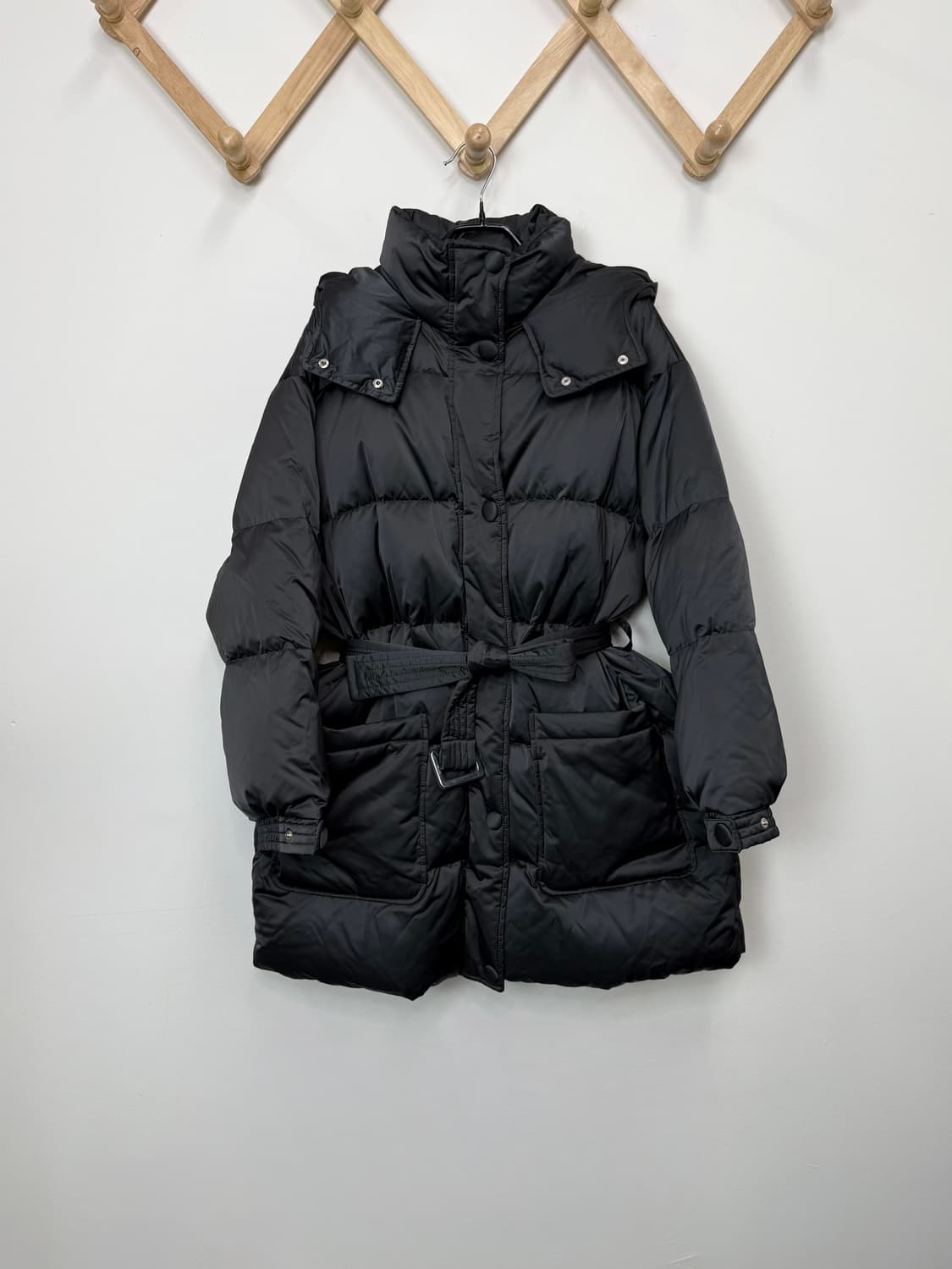 스튜디오 톰보이 벨티드 후드 패딩 상품이미지4