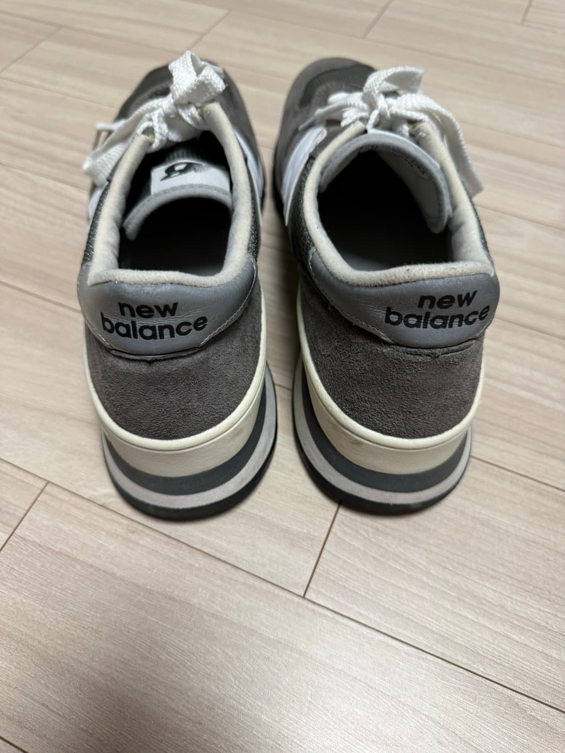 뉴발란스 990v1gry 285 상품이미지3