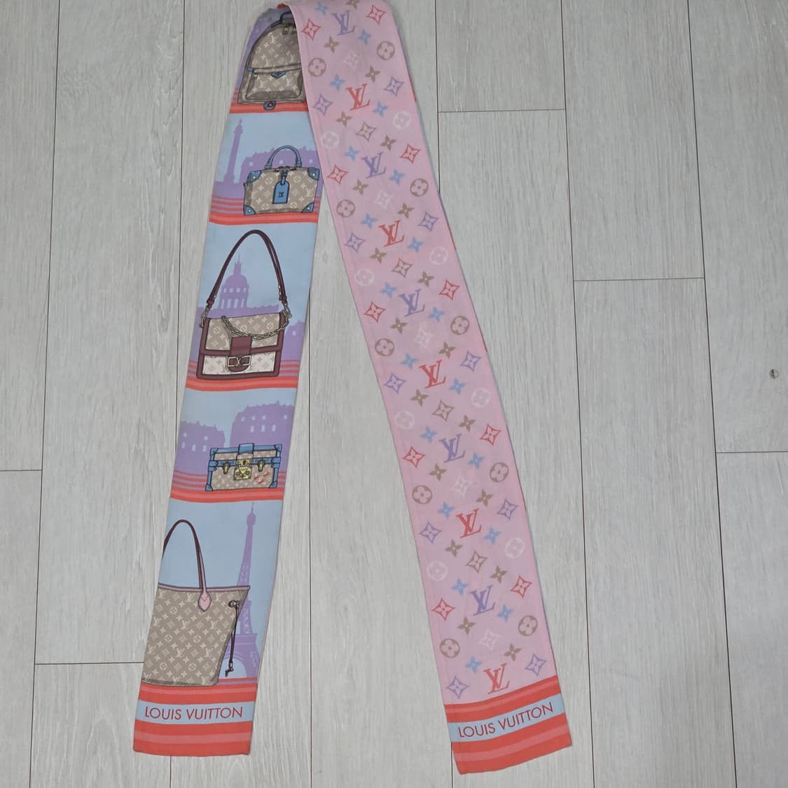 루이비통 방도 스카프 스카이라인 로즈클레르 M77318 상품이미지4