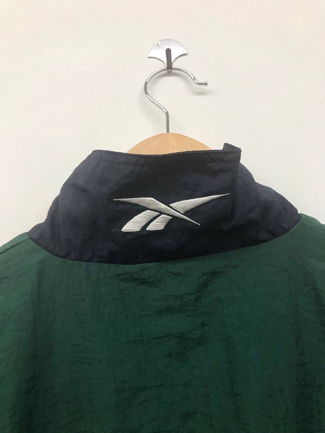 리복 올드스쿨 바람막이 상품이미지5