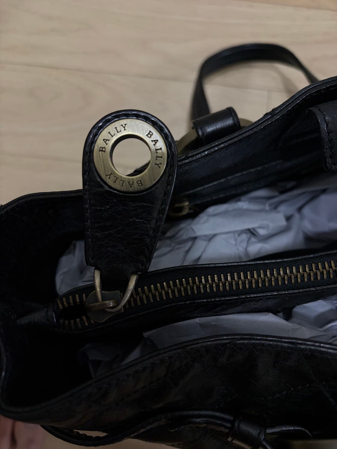 발리 정품 다이아 퀄팅 레더 숄더백 상품이미지9