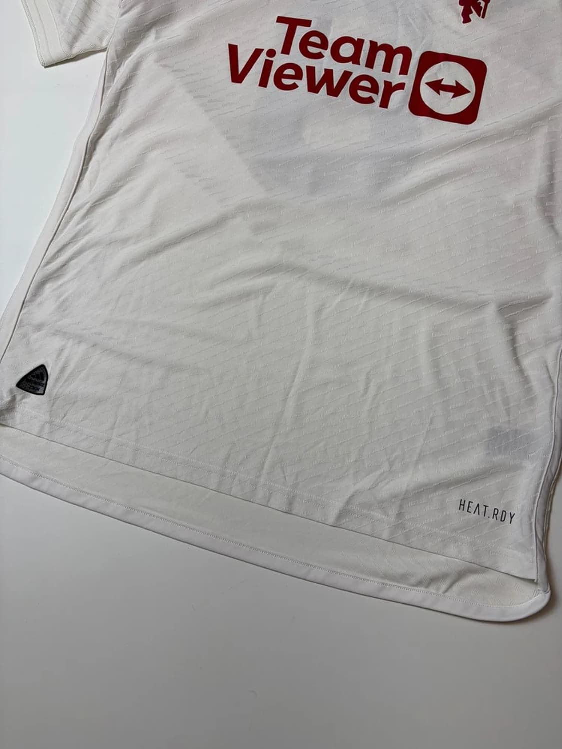 맨체스터 유나이티드 23-24 서드 반팔 유니폼 PN9377 상품이미지3