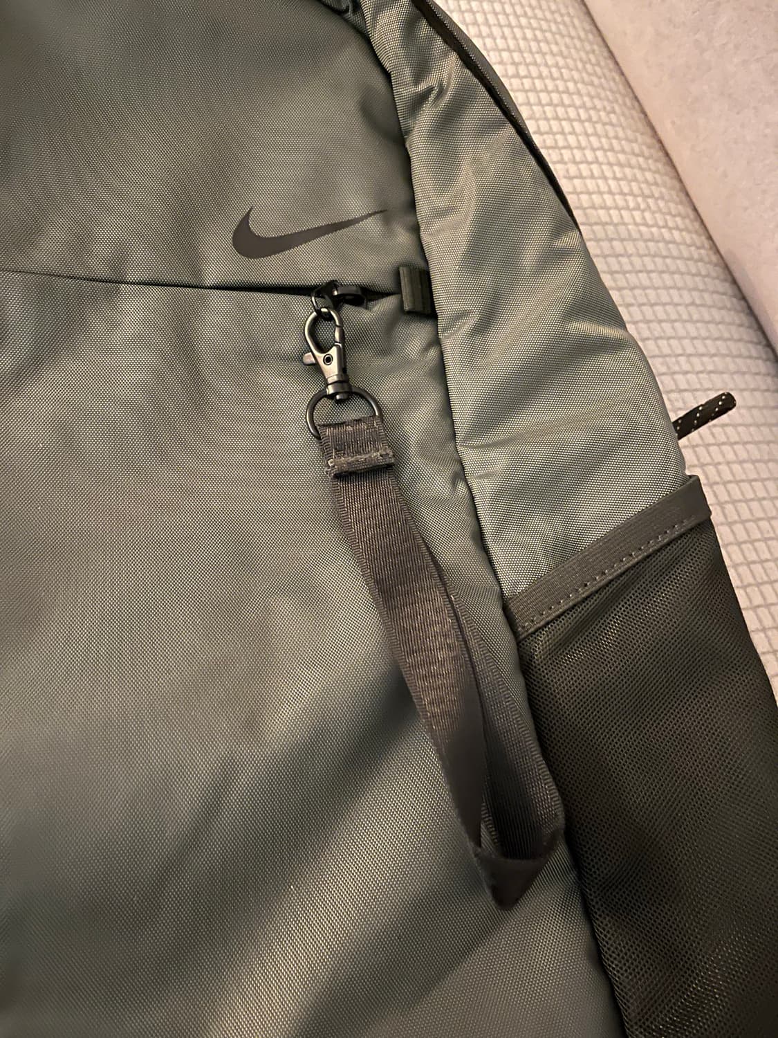 Nike 나이키 다크카키 백팩 상품이미지2