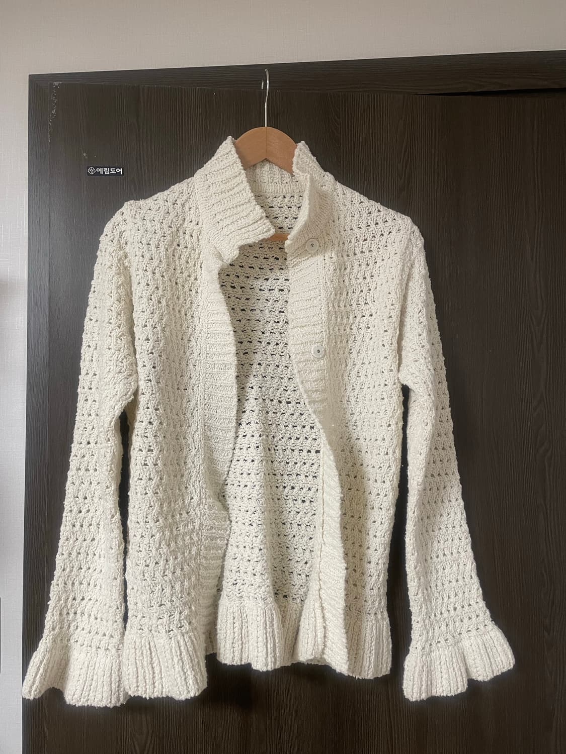 모크  m.o.k 페탈 가디건 아이보리 화이트 크로셰 스웨터 상품이미지4