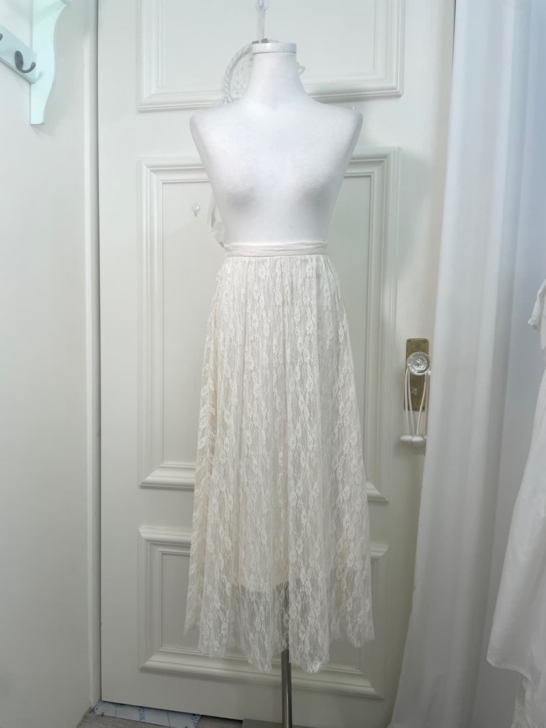 ivory lace pleats banding long skirt 상품이미지1