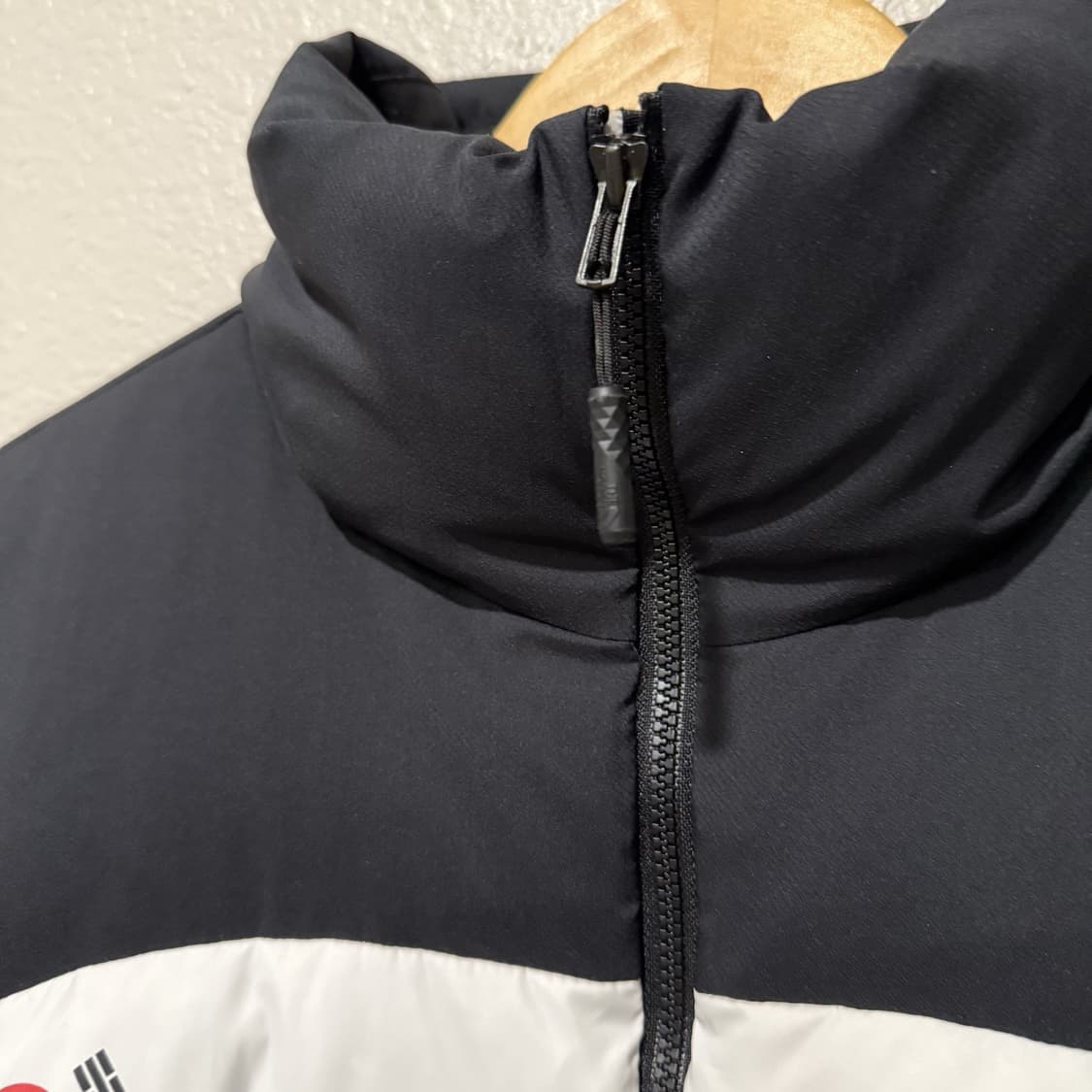 18FW 노스페이스 평창 스페셜 에디션 구스다운 패딩 화이트 상품이미지4