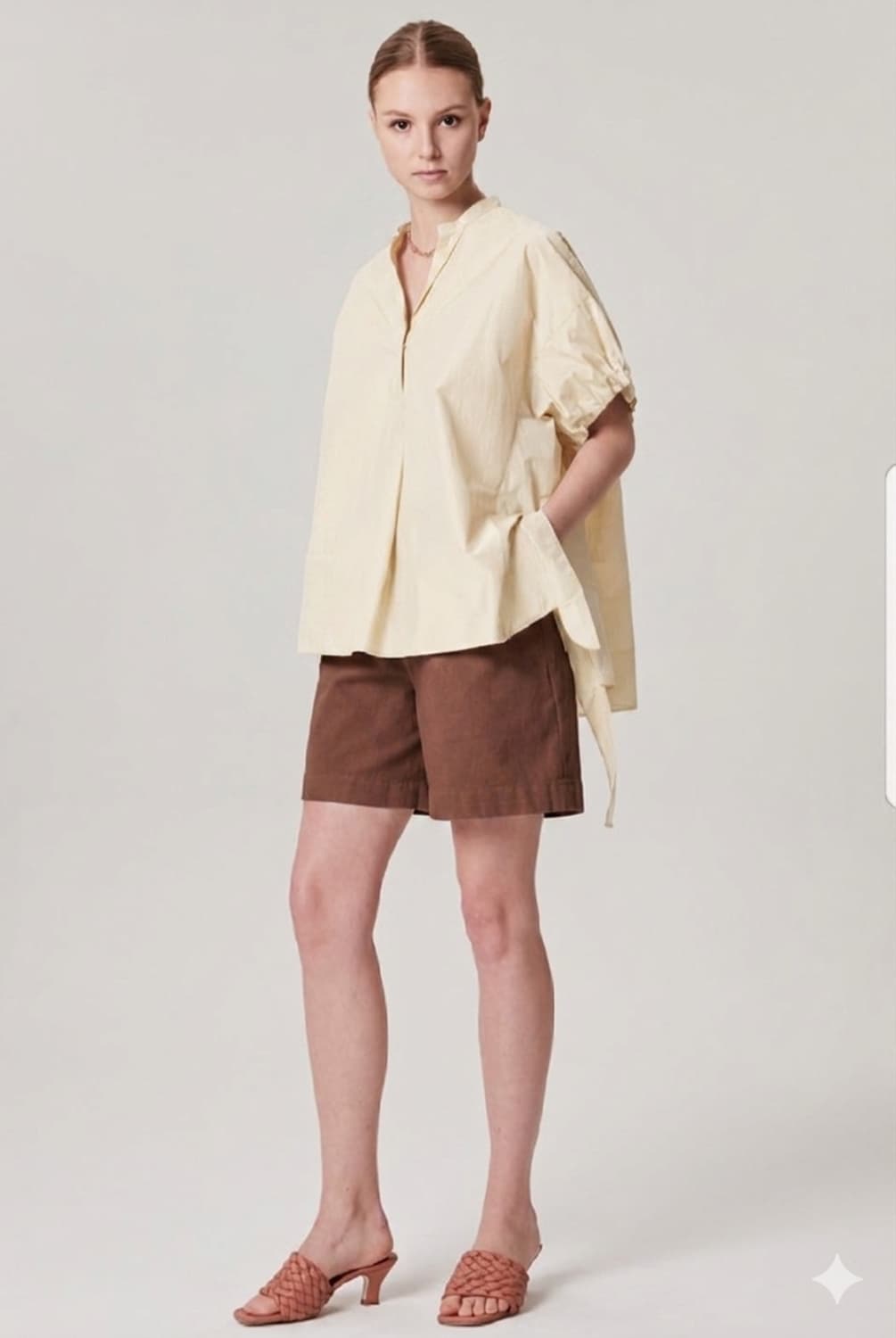 (55~66)한섬 타임 사이드 스트링 언발 블라우스 상품이미지4