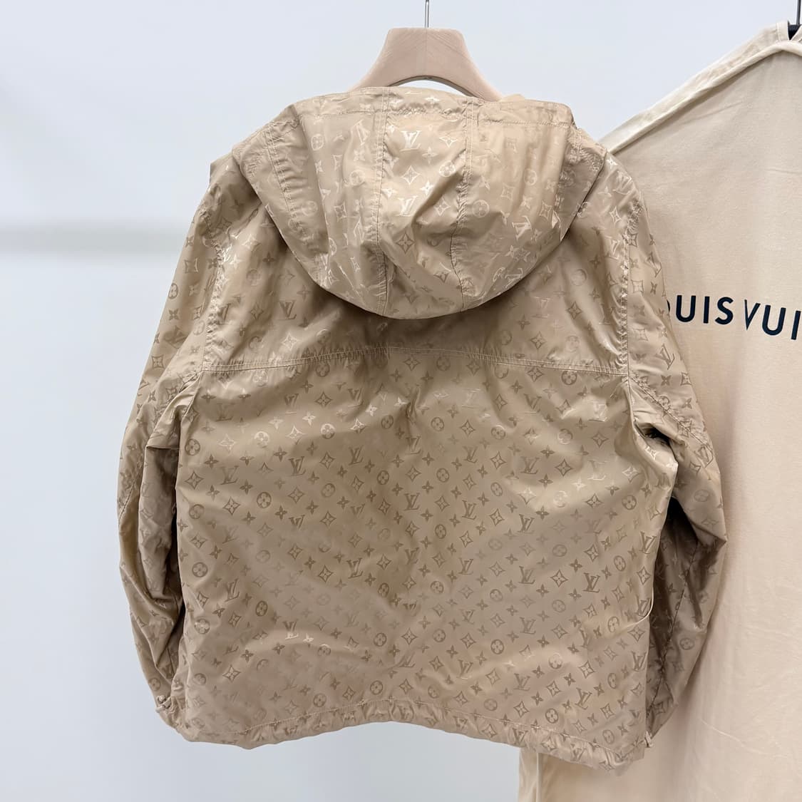 [S+급/52] 루이비통 모노그램 리버서블 바람막이 자켓 풀구성 상품이미지2