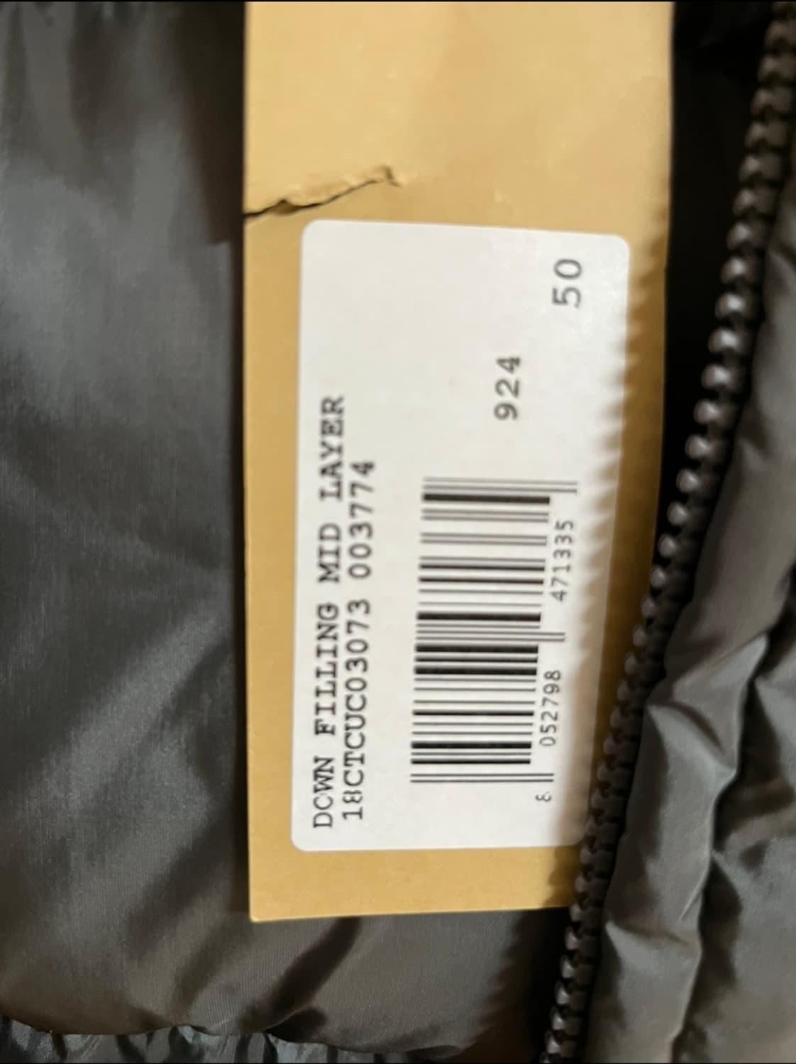 (새상품)텐씨 Ten c 다운 필링 미드

레이어 패딩 50 상품이미지5