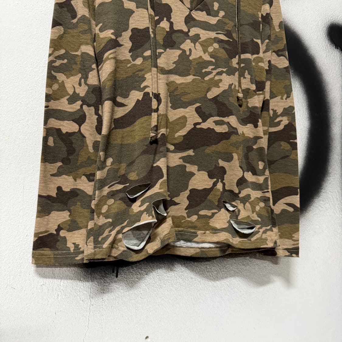 VTG 빈티지 y2k 카모 딱붙핏 데미지 후드 롱슬리브 상품이미지4