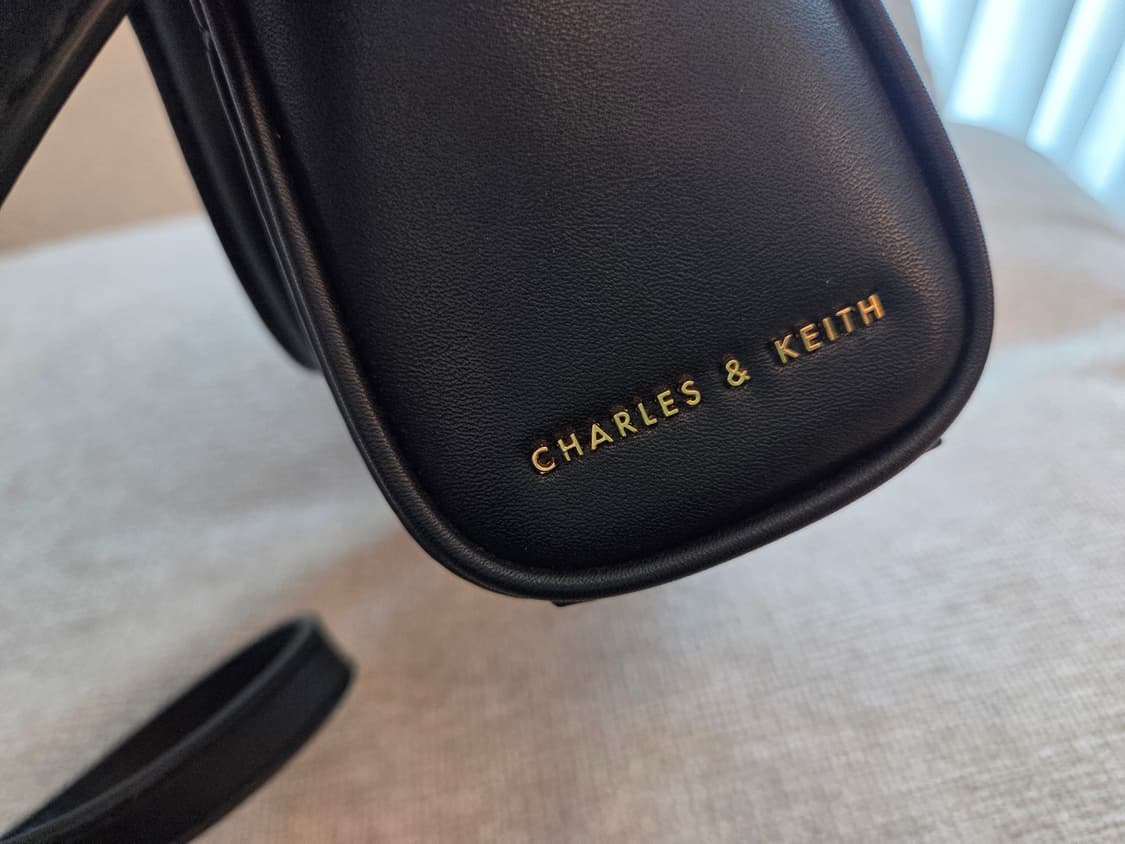 찰스앤키스 블랙 미니 도트백 상품이미지4