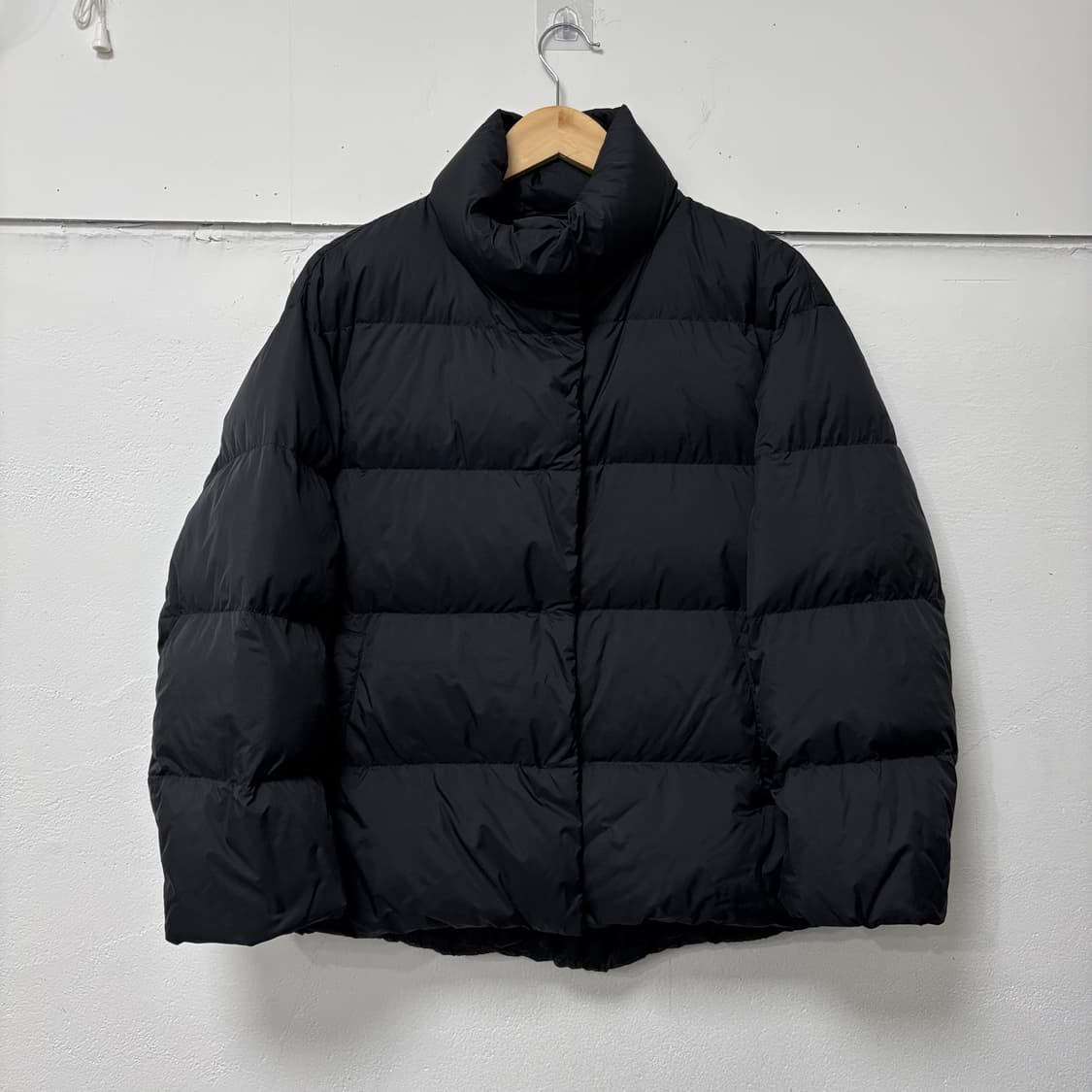 유니클로 우먼 울트라라이트 패딩 상품이미지1