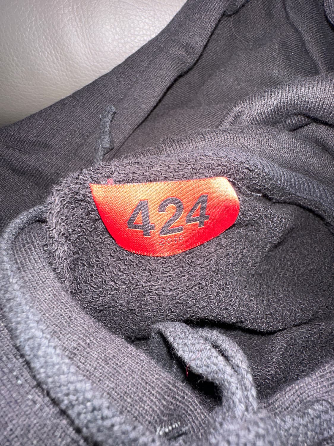 424 raise hell 후드 블랙 상품이미지2