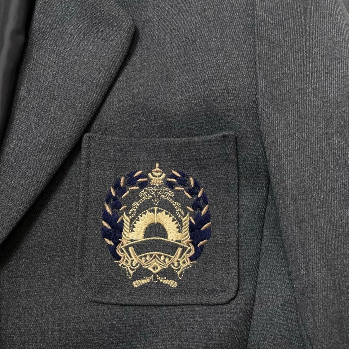 젠틀우먼 그레이 프레피룩 와펜 오버핏 자켓 카고 미니스커트 셋업 M 상품이미지4