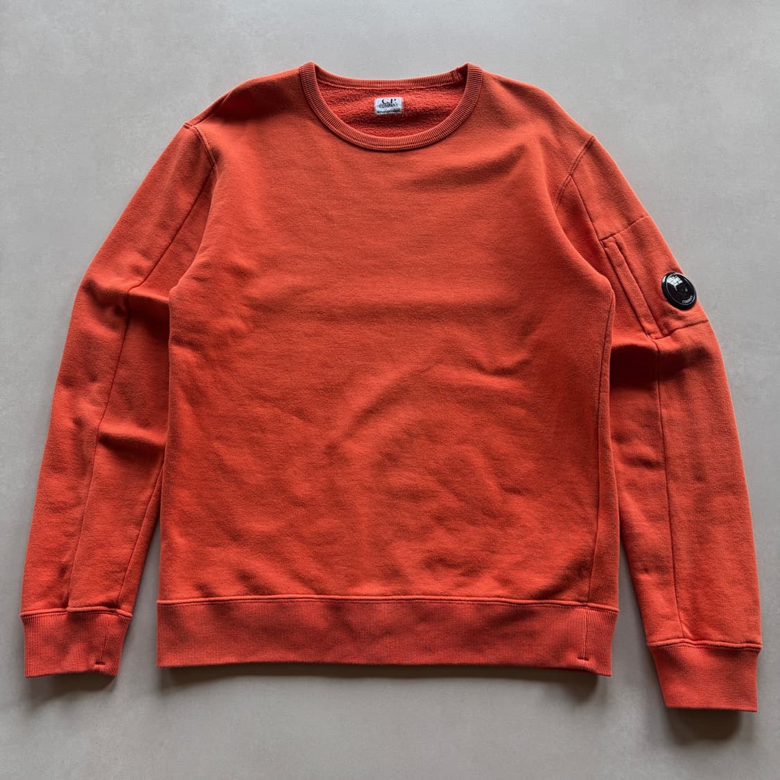 [M]씨피컴퍼니 C.P. Company 렌즈 포켓 맨투맨 상품이미지3