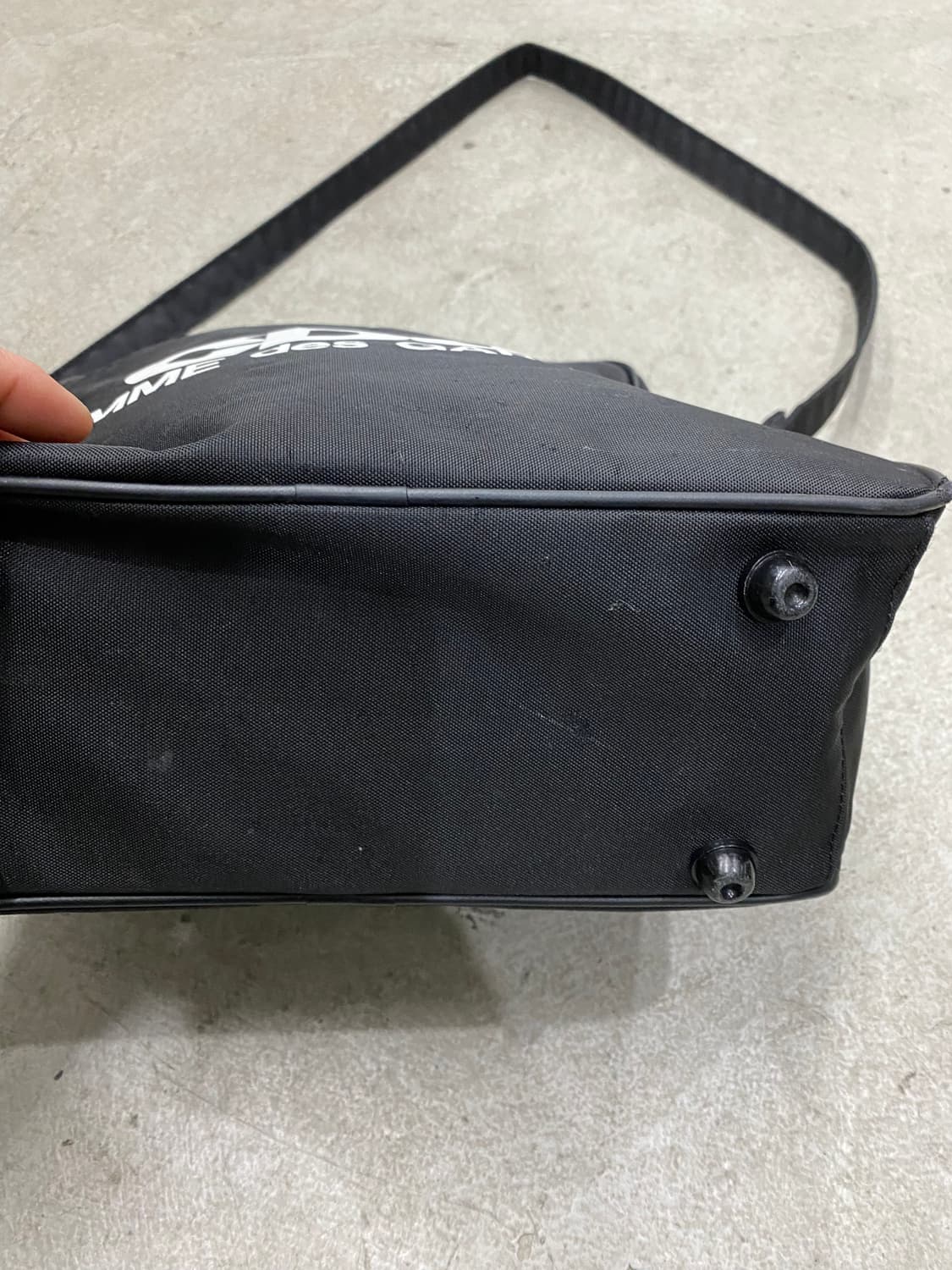 꼼데가르송 빅로고 크로스백 (F) 상품이미지5