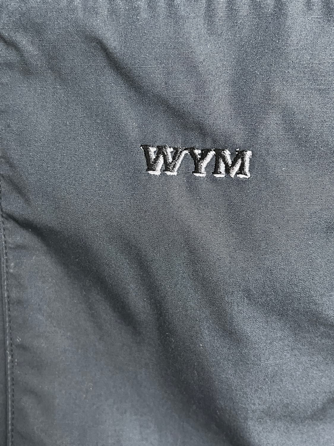 우영미 코튼 페더 프린트 백로고 셔츠 블랙 상품이미지4