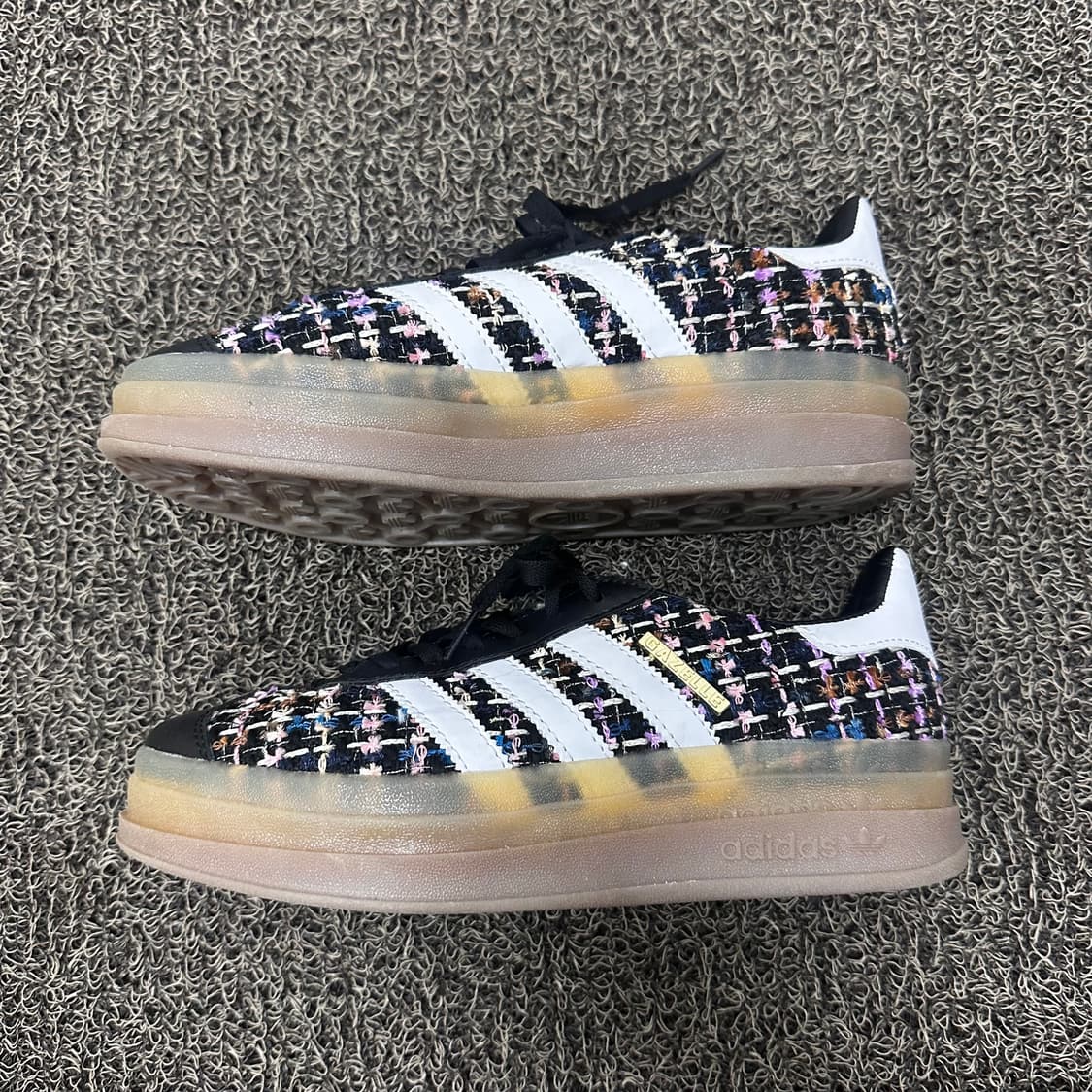 아디다스 여성 가젤 트위드 스니커즈 블랙 235 상품이미지3