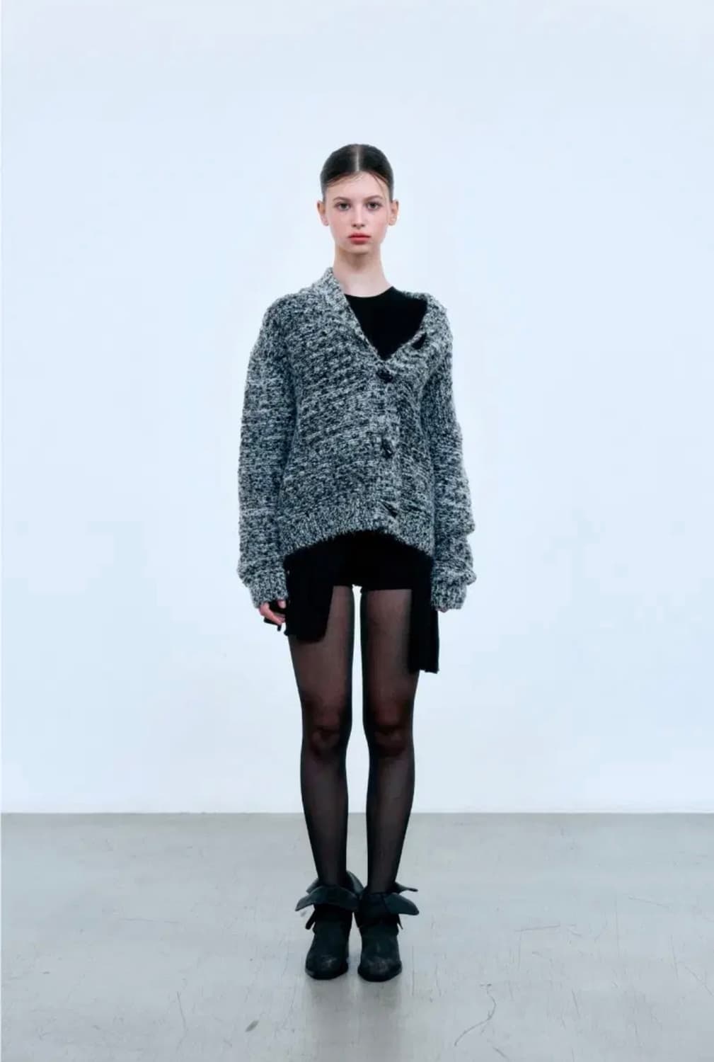 더오유 알파카 믹스 토글 니트 가디건 블랙 상품이미지2