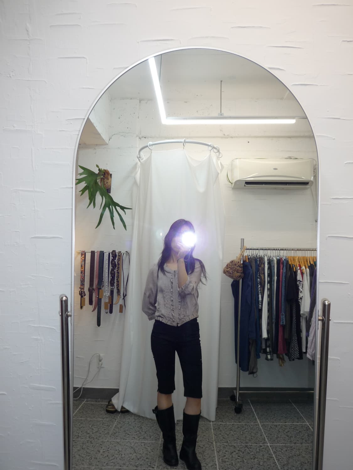 Glossy frill windbreaker 상품이미지2