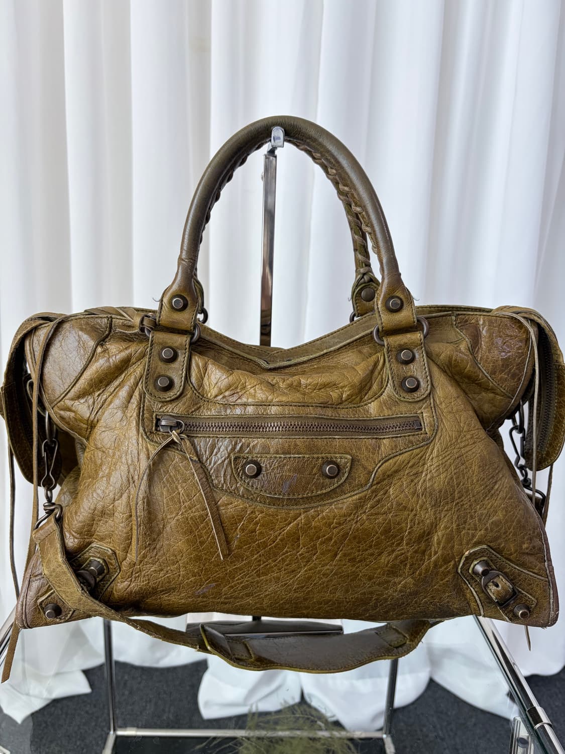 발렌시아가 시티 모터백 카키 올리브 상품이미지3