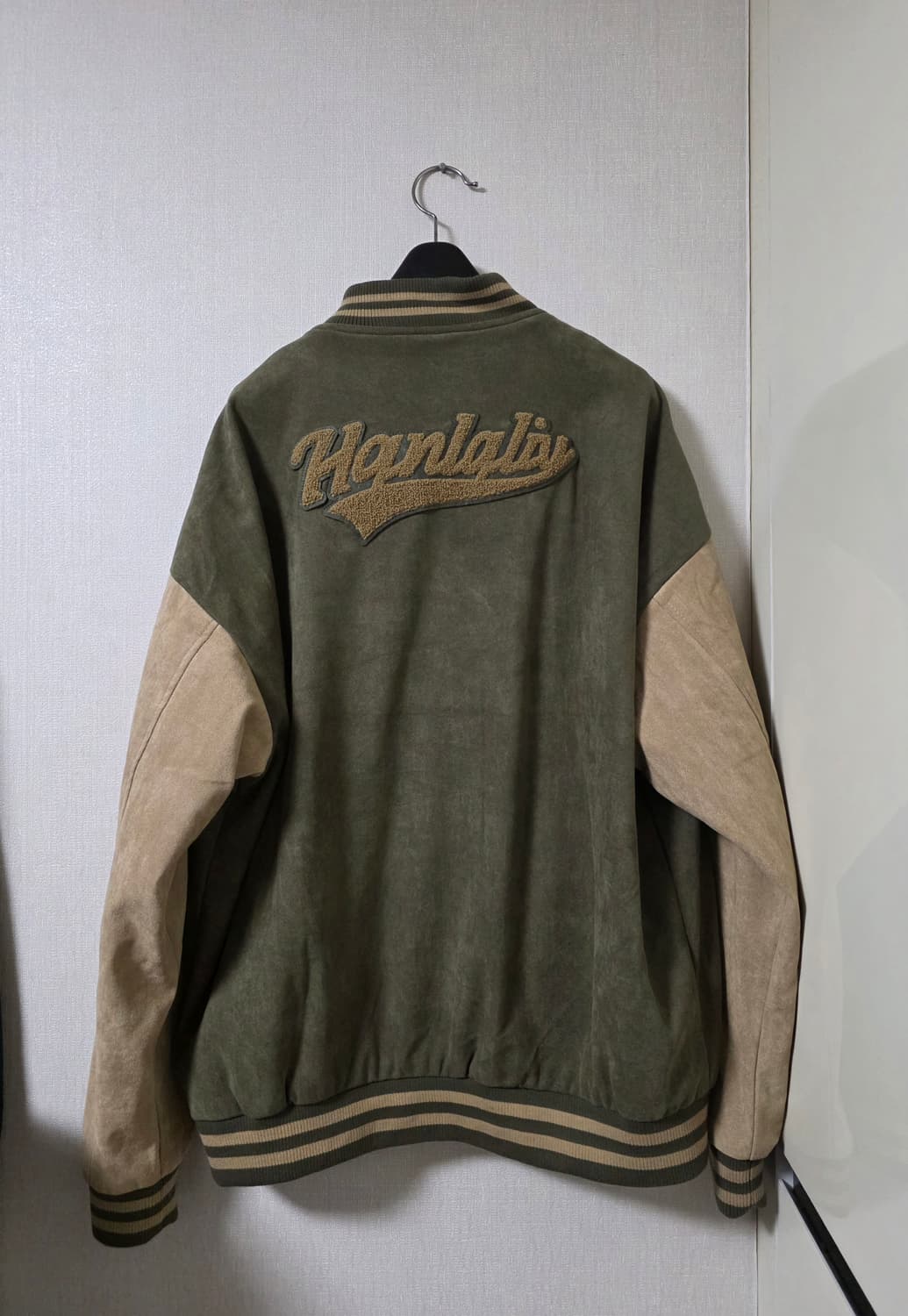 새상품) 남녀공용 카키 바시티 자켓 상품이미지2