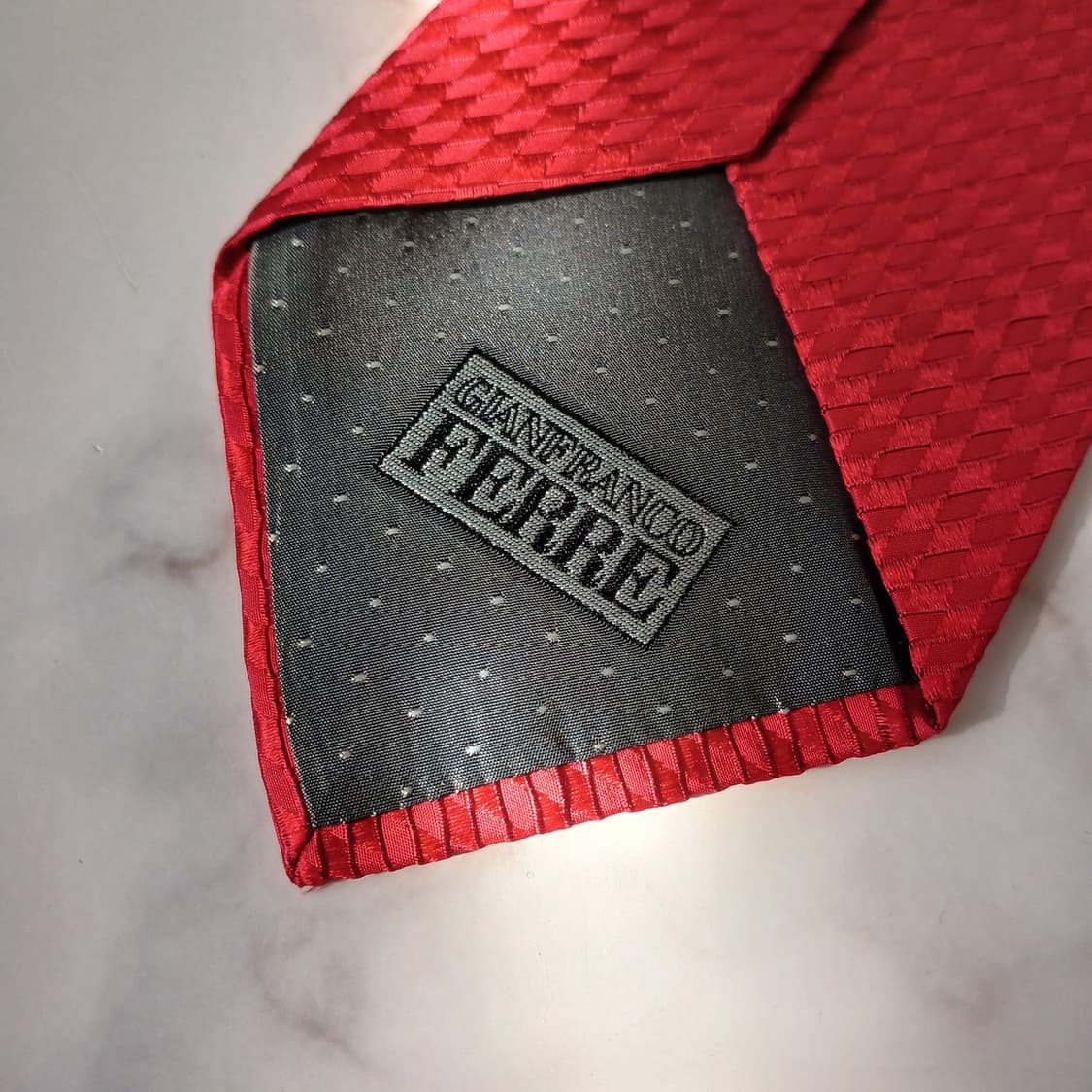 지안프랑코 페레 실크 레드 패턴 넥타이 9.8cm A등급 A18934
 상품이미지5