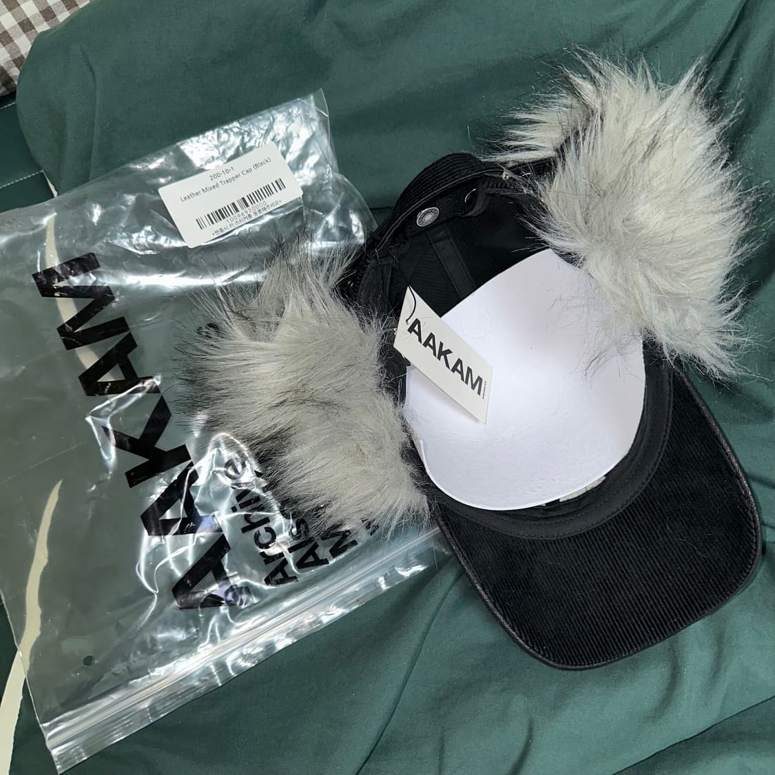 아캄 Leather Mixed Trapper Cap (Black) 모자 상품이미지2