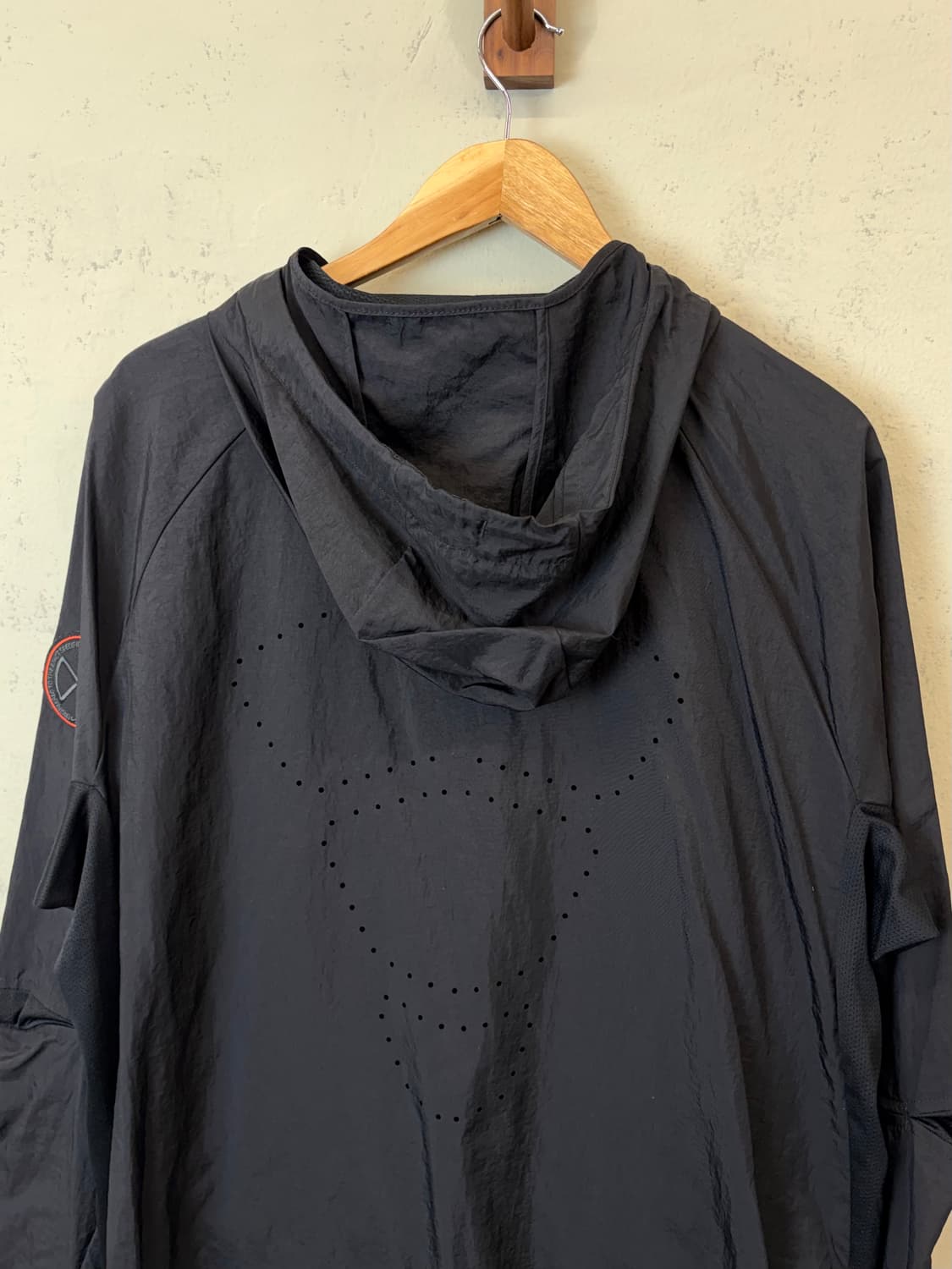 나이키 와펜 스탠다드핏 바람막이 블랙 상품이미지4