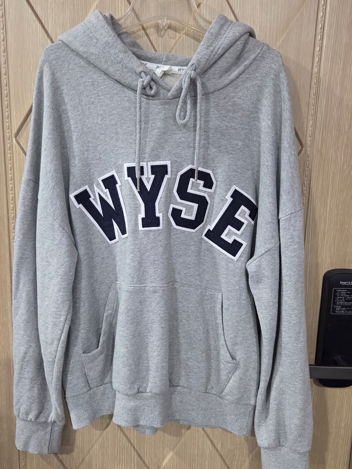 회색 후드티 상품이미지1