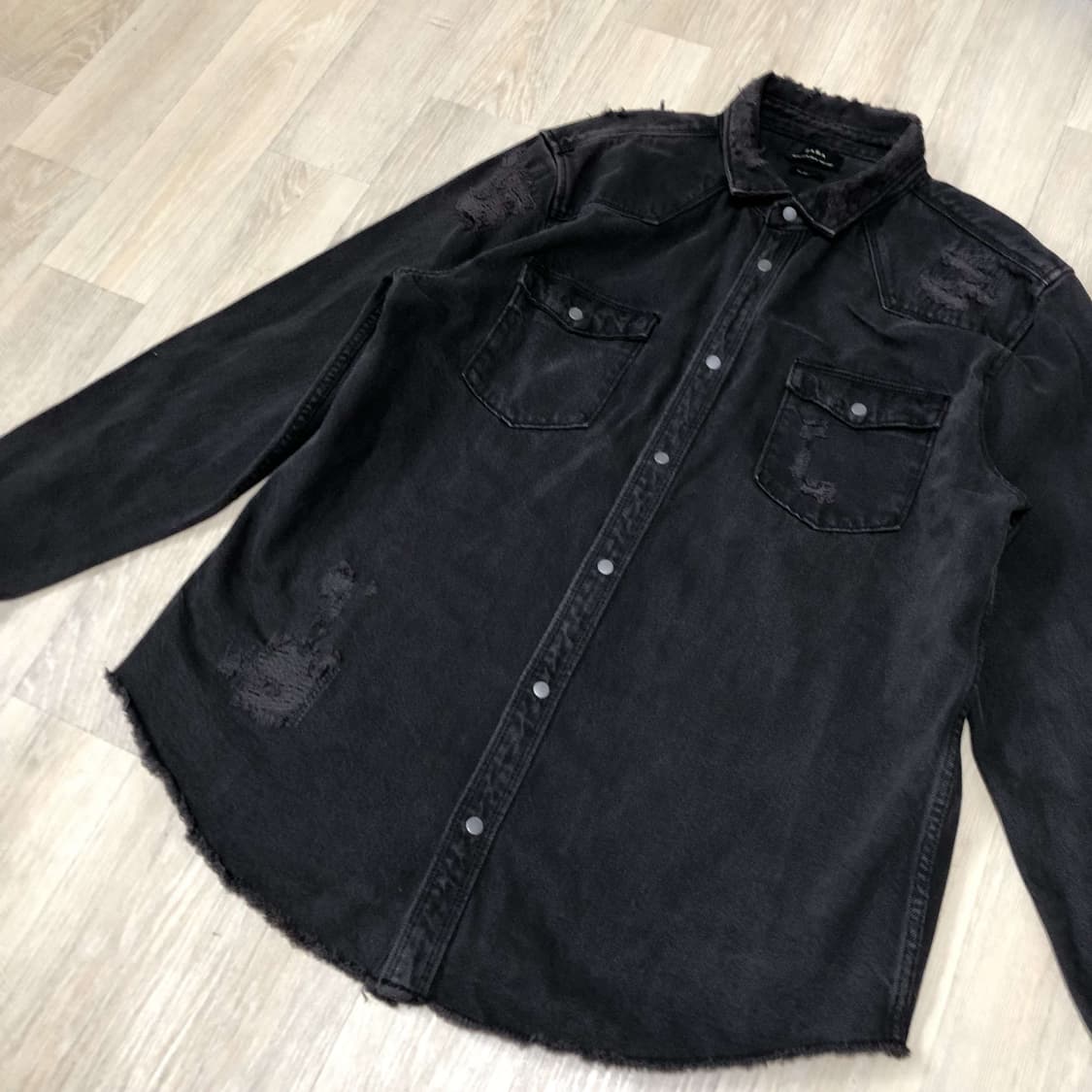 (XL) 자라 ZARA 디스트로이드 데님 웨스턴 셔츠 자라 데님셔츠 블랙 상품이미지2