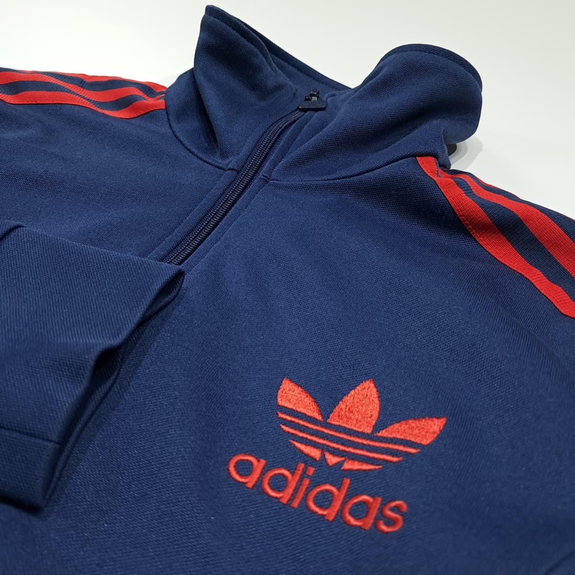 CL996 M 아디다스 오리지널스 유로파 네이비레드 트랙탑 자켓 상품이미지4