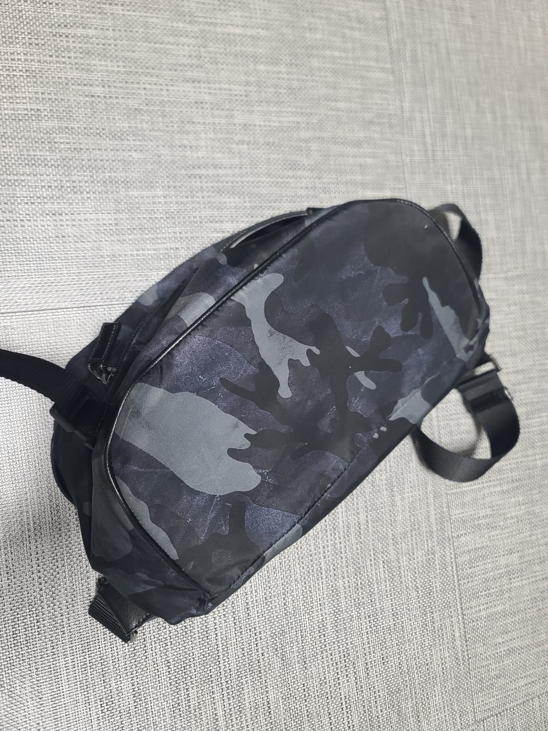 프라다 바이커백 미디엄 2vh994 크로스백 바이크백 메신저백 상품이미지7