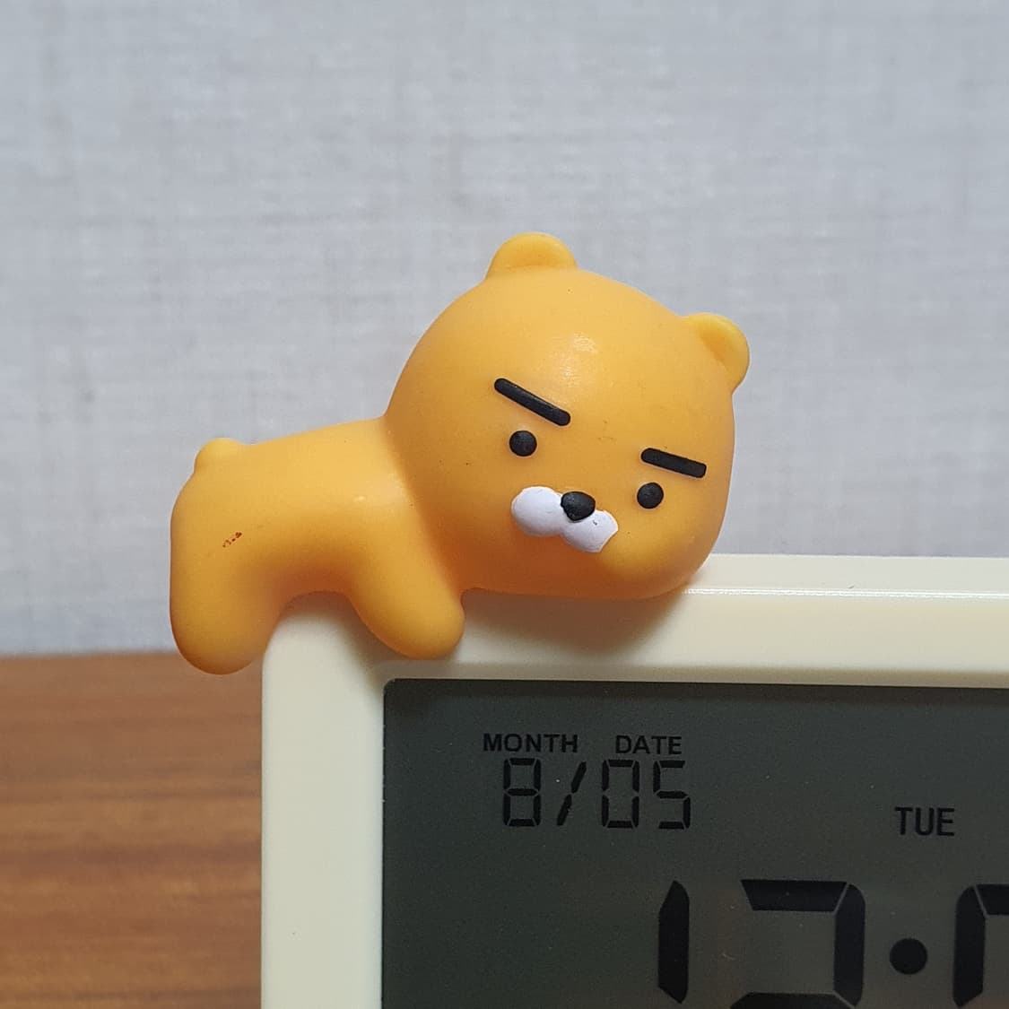 카카오프렌즈×뮤직타이거 콜라보 탁상시계
 상품이미지5