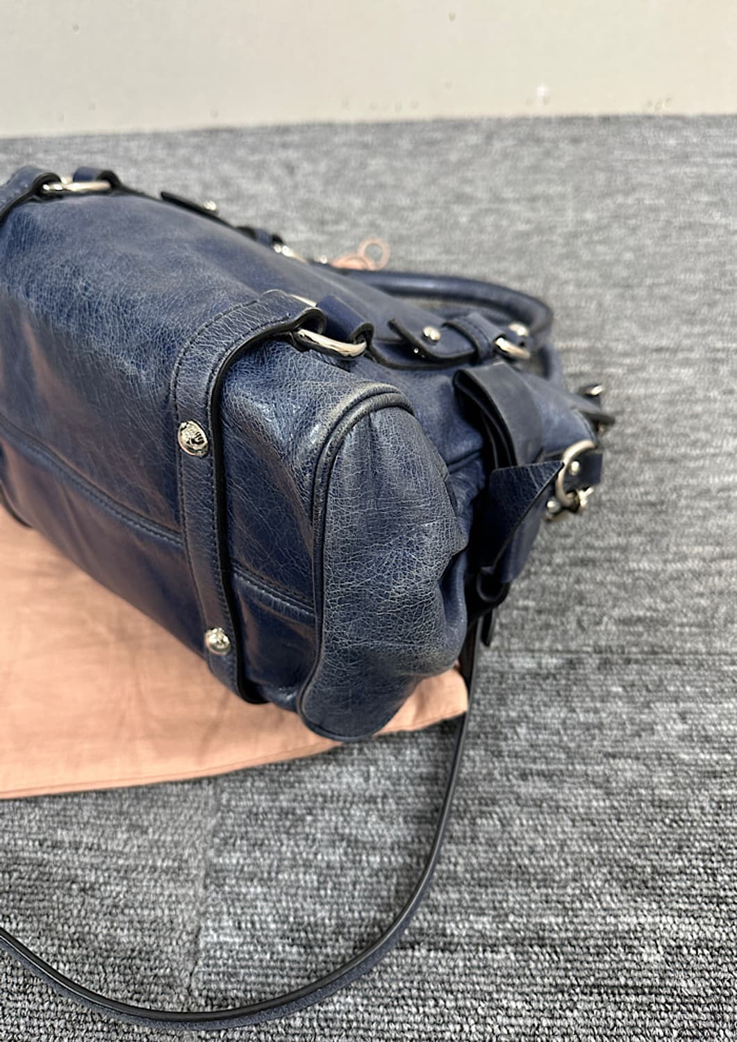 미우미우 사첼백  상품이미지5