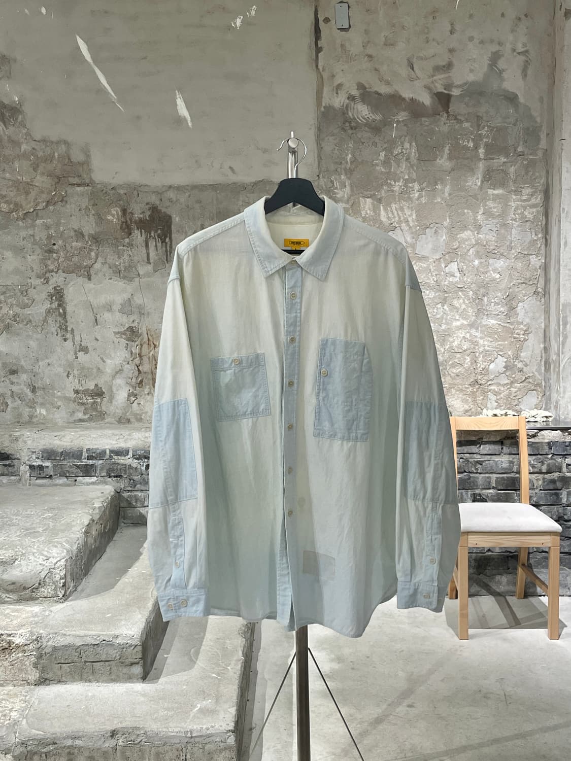 더레스큐 파우더 워싱 패치 샴브레이 셔츠 상품이미지1