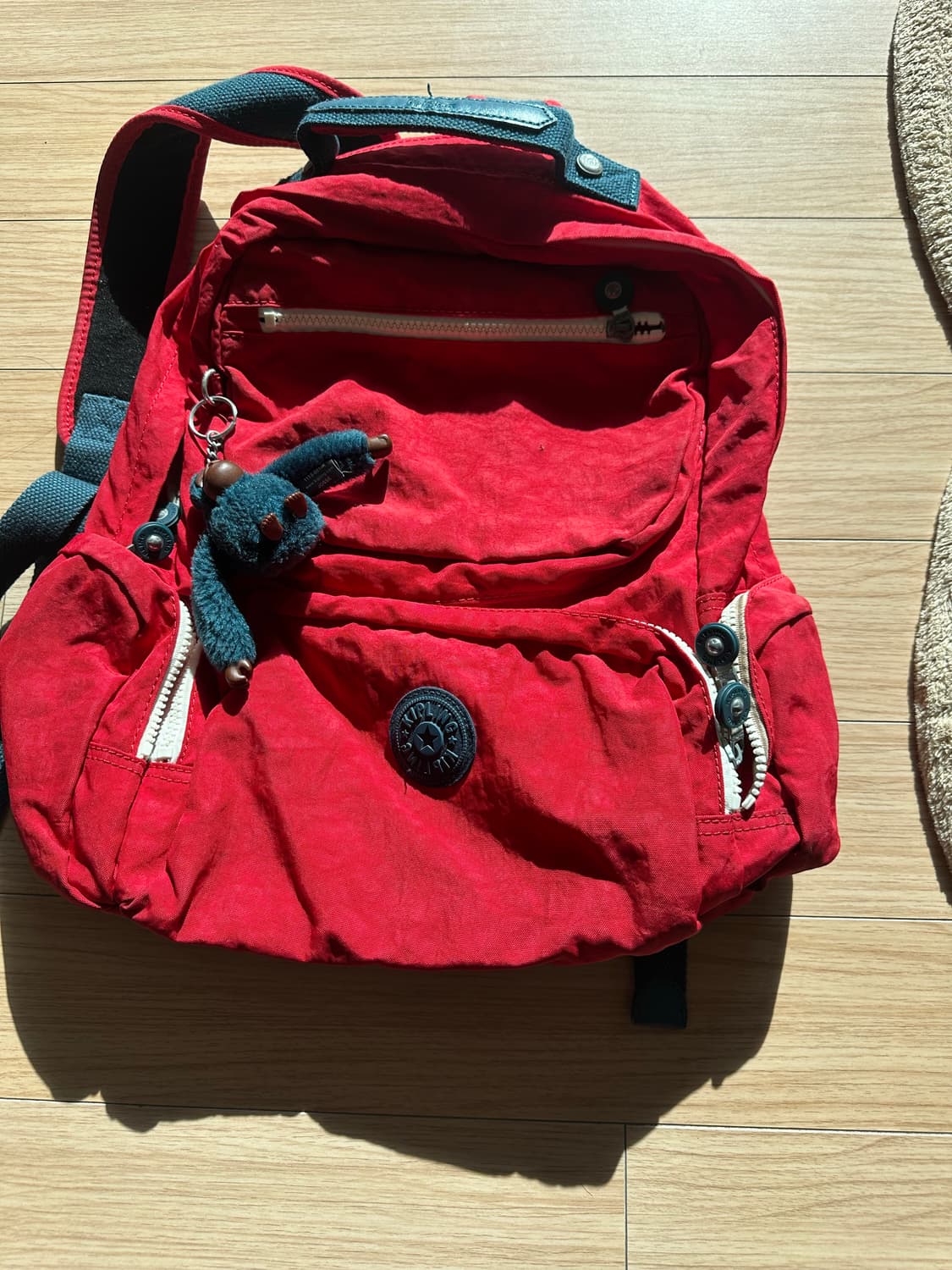 키플링 백팩 판매합니다 상품이미지2