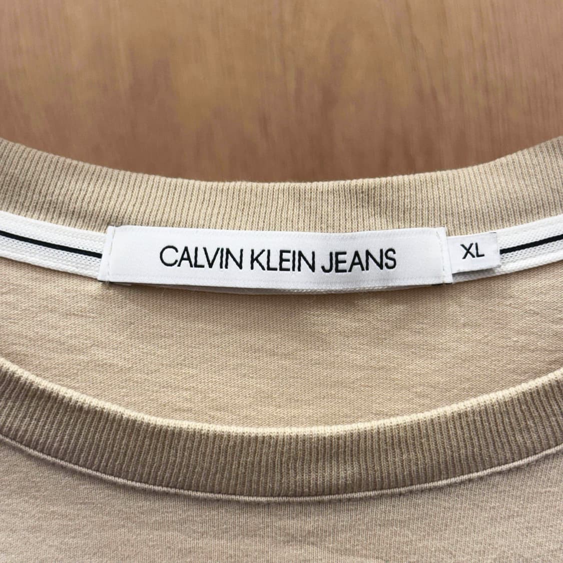 캘빈클라인 진스 반팔 티셔츠 레터링 로고 프린팅 디테일 베이지 상품이미지7