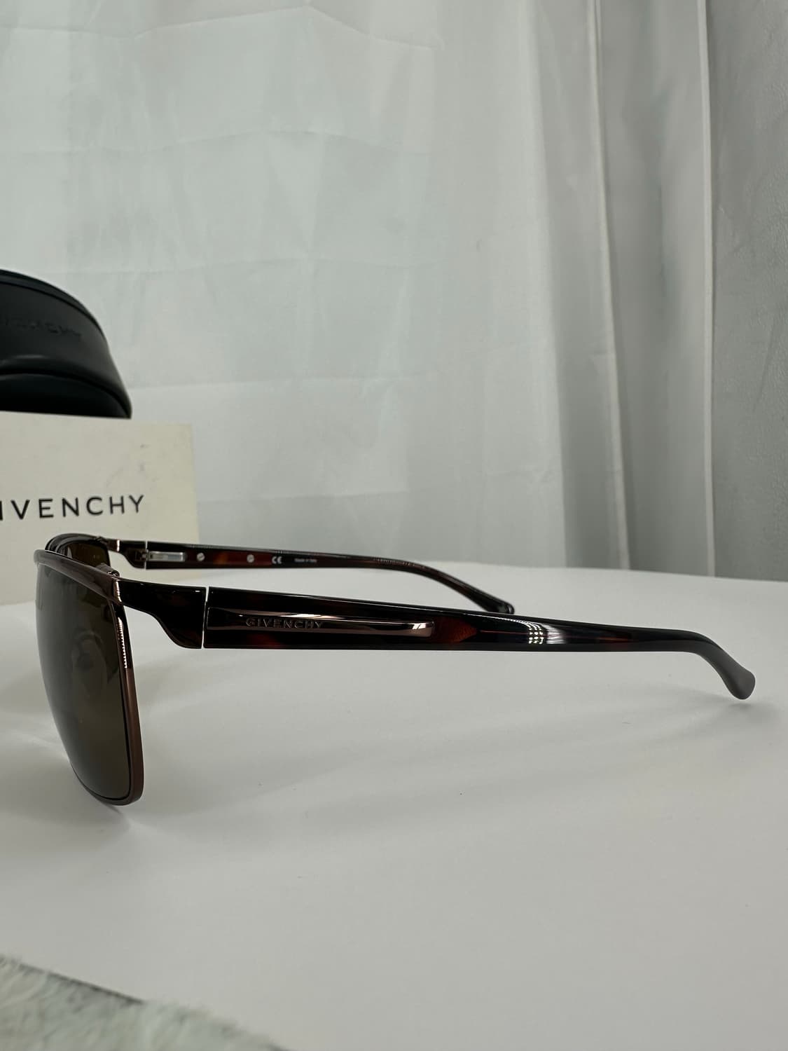 [새상품 무료배송] 정품 지방시 Made in Italy 선글라스 상품이미지3