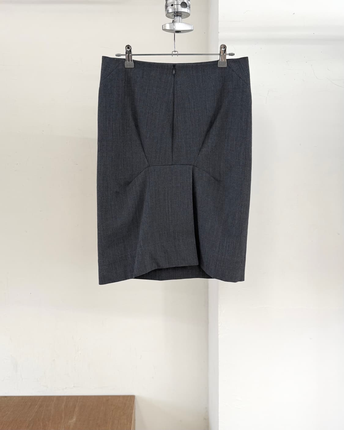 비비안 웨스트우드 그레이 펜슬 미디 스커트 상품이미지4