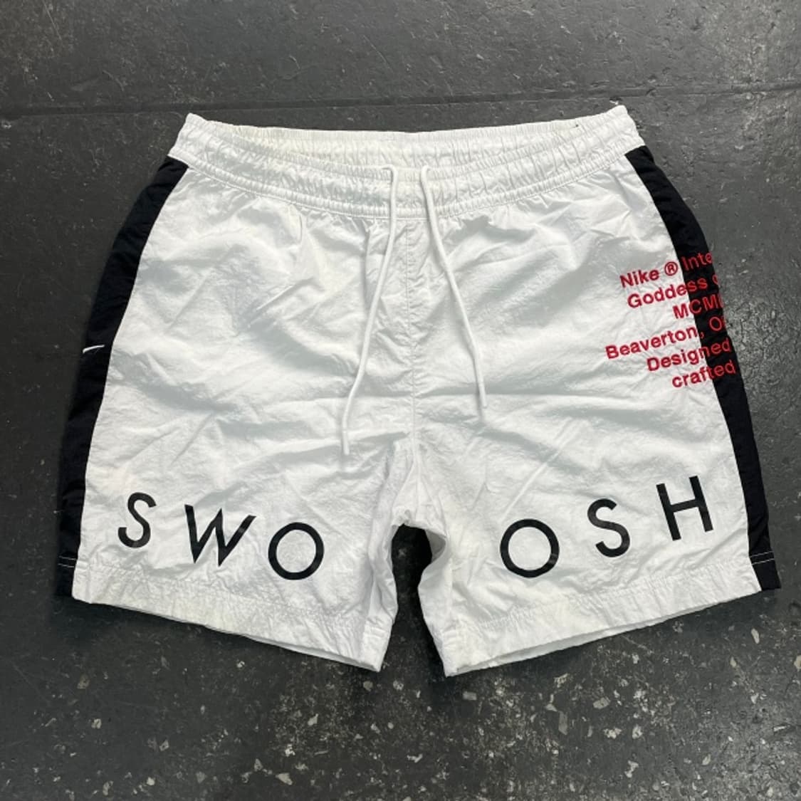 100 나이키 NSW 스우시  반바지 상품이미지1