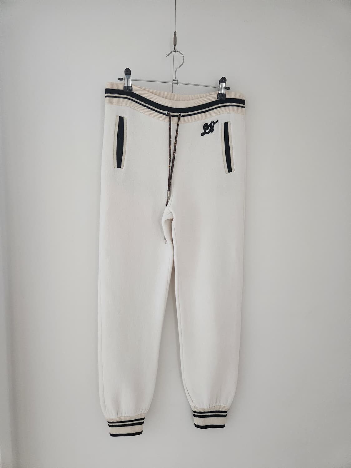 루이비통 화이트 롱 슬리브 재킷+바지 세트 상품이미지7